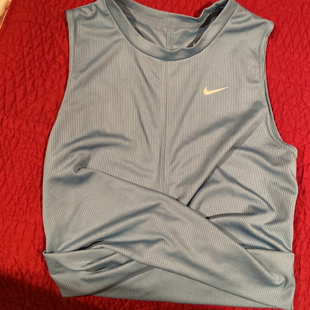Nike sleeveless top